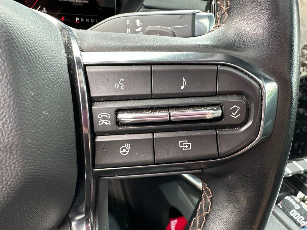 Used 2024 GMC Acadia AT4 w/ Super Cruise Package AWD/4WD image 10