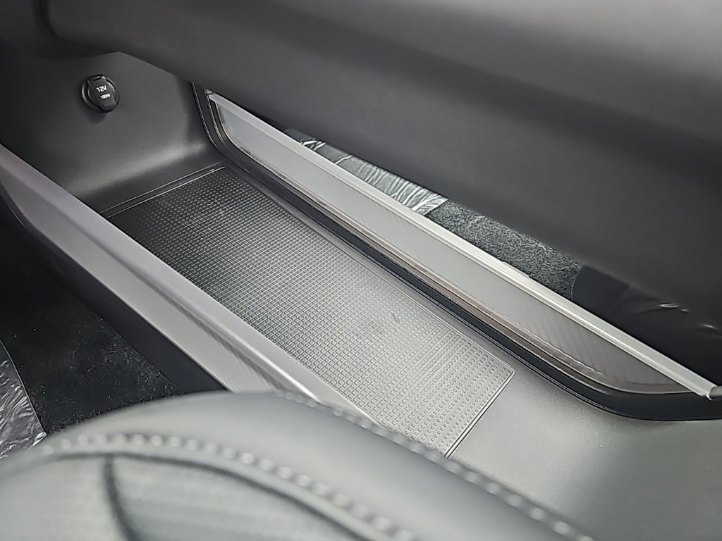 New 2025 Hyundai Ioniq 6 Limited image 25