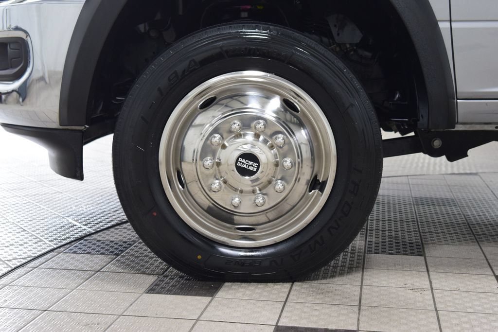 Used 2023 RAM 5500 Tradesman AWD/4WD image 16