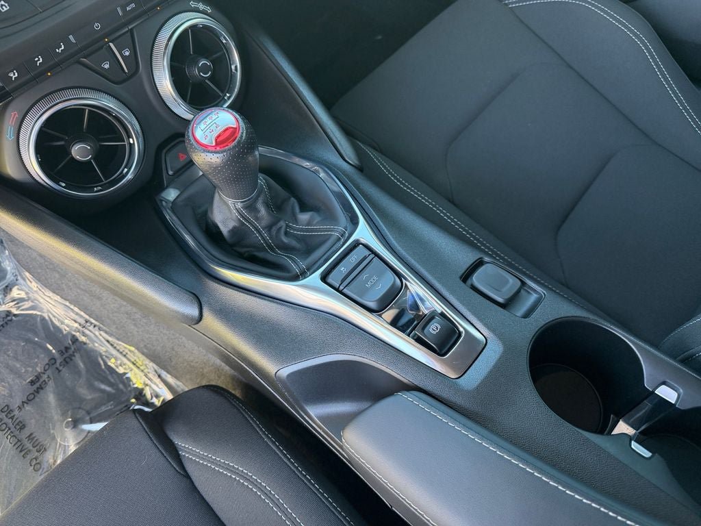 Used 2020 Chevrolet Camaro LT w/ Technology Package RWD image 18