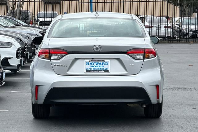 Used 2025 Toyota Corolla LE image 4