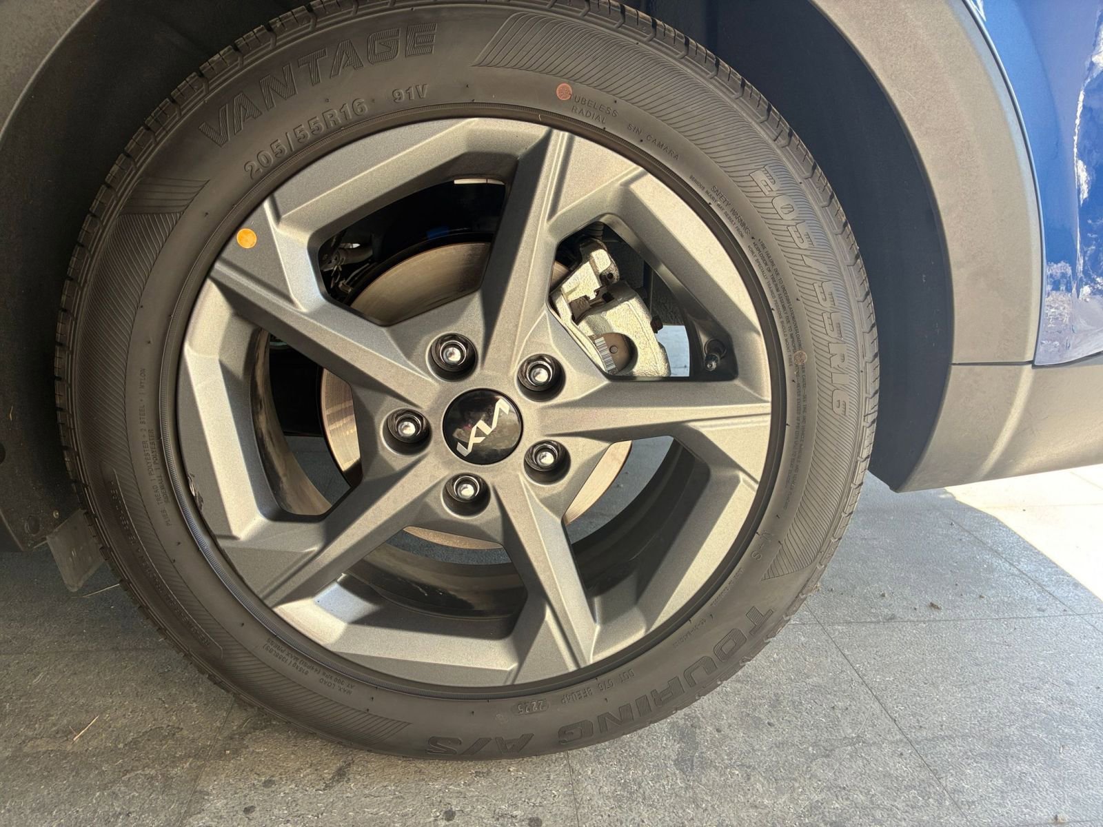 Used 2025 Kia K4 LXS image 29