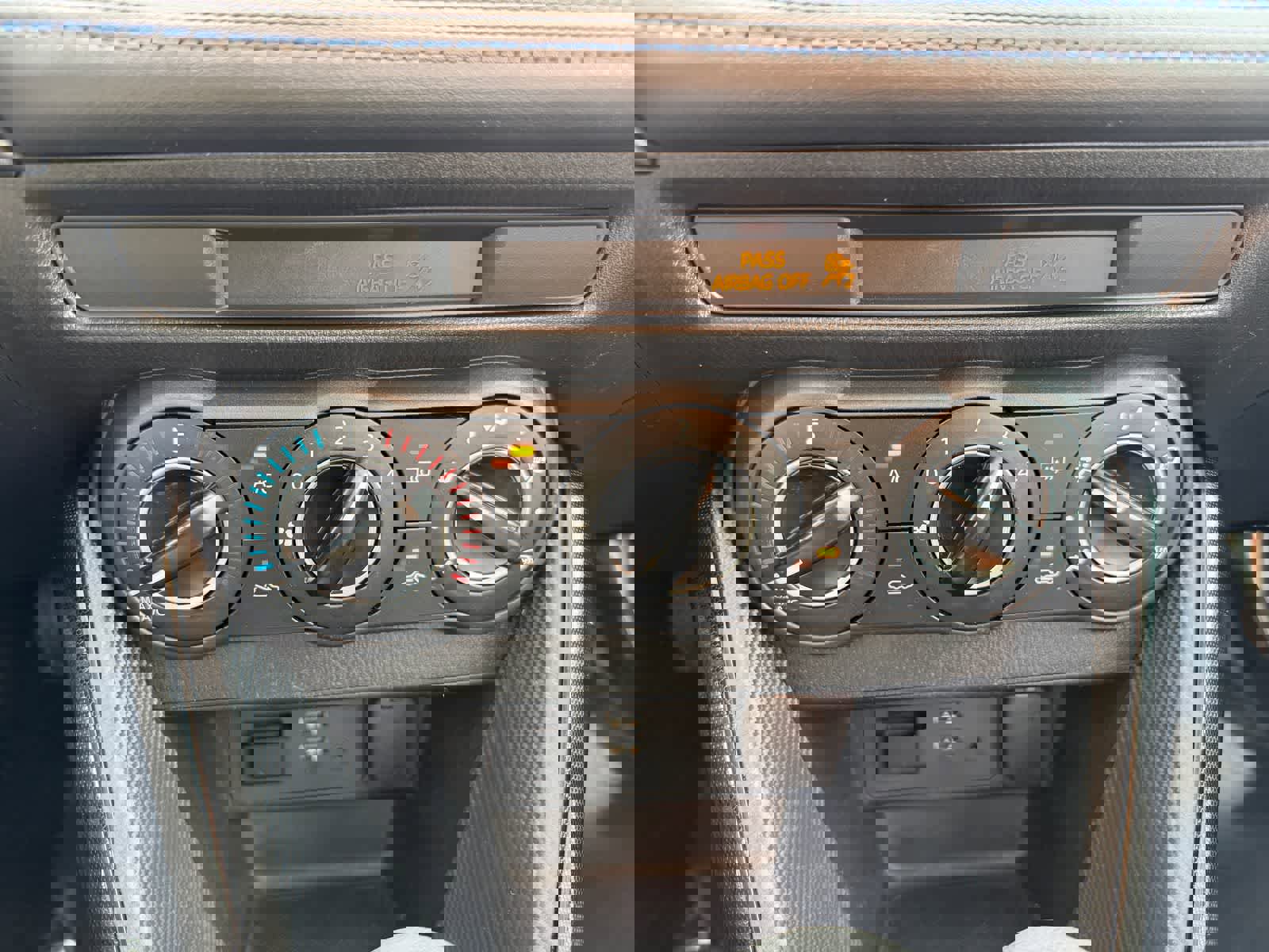 Used 2016 Scion iA image 27