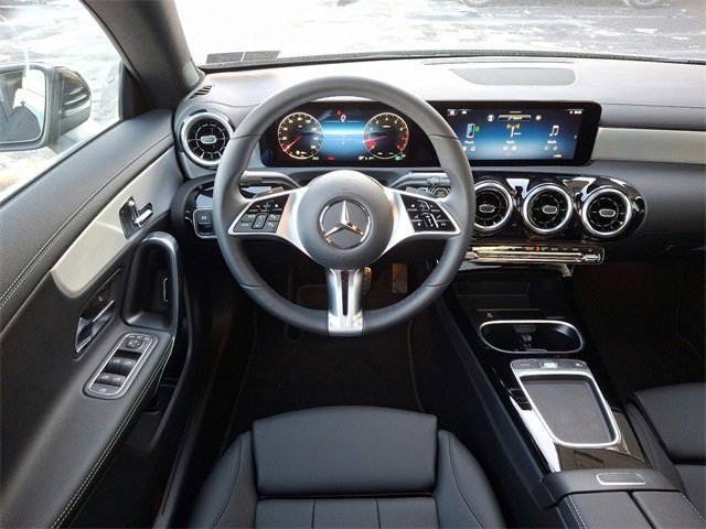 Certified 2025 Mercedes-Benz CLA 250 4MATIC image 8