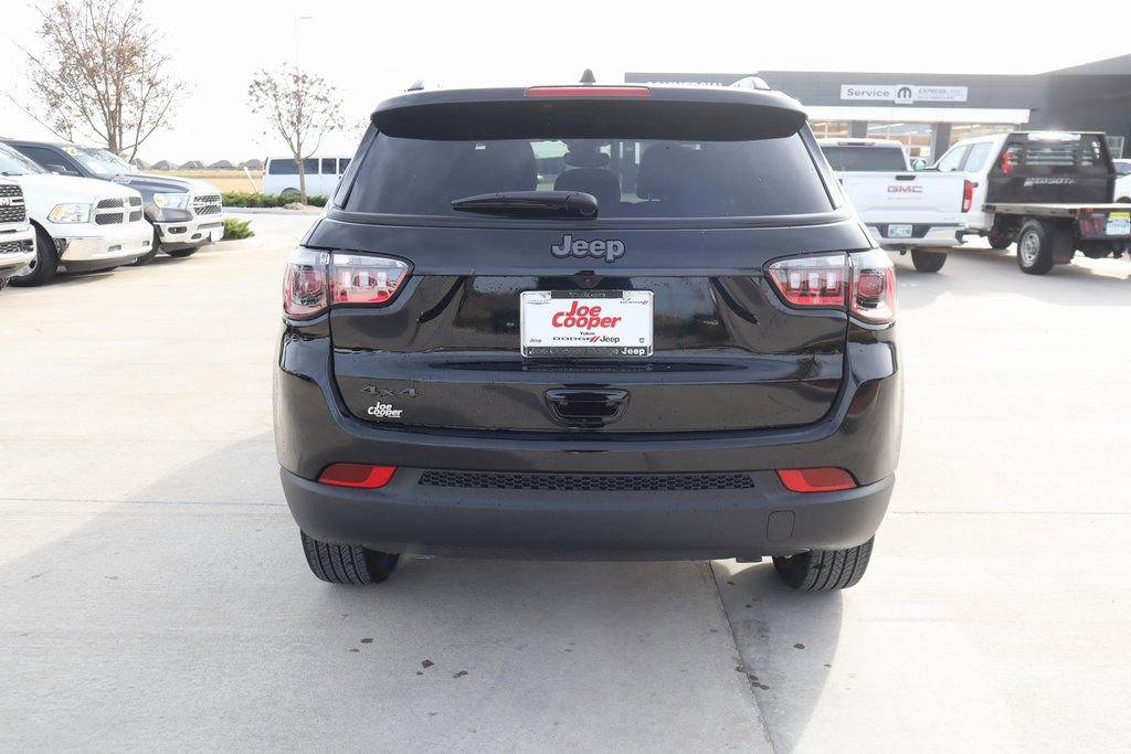 New 2026 Jeep Compass Latitude AWD/4WD image 21