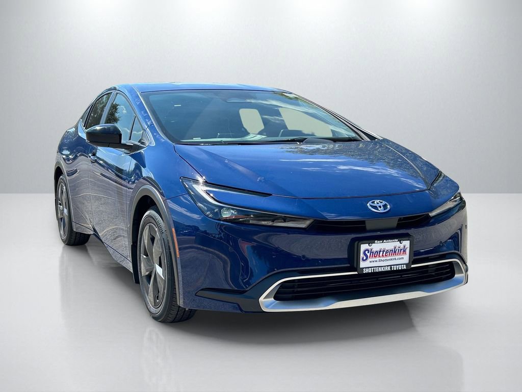 New 2026 Toyota Prius Plug-In Hybrid FWD image 3