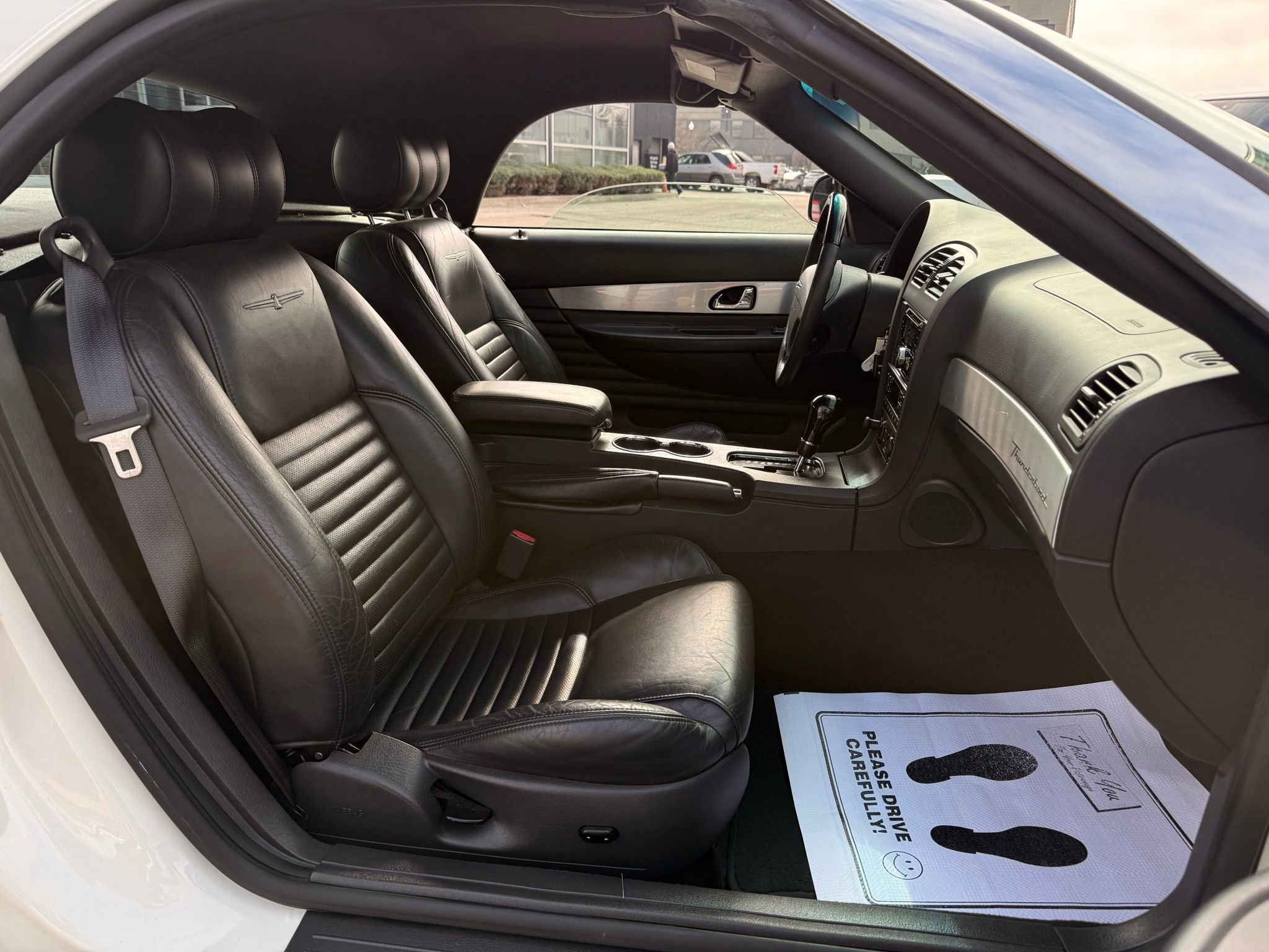 Used 2002 Ford Thunderbird image 22