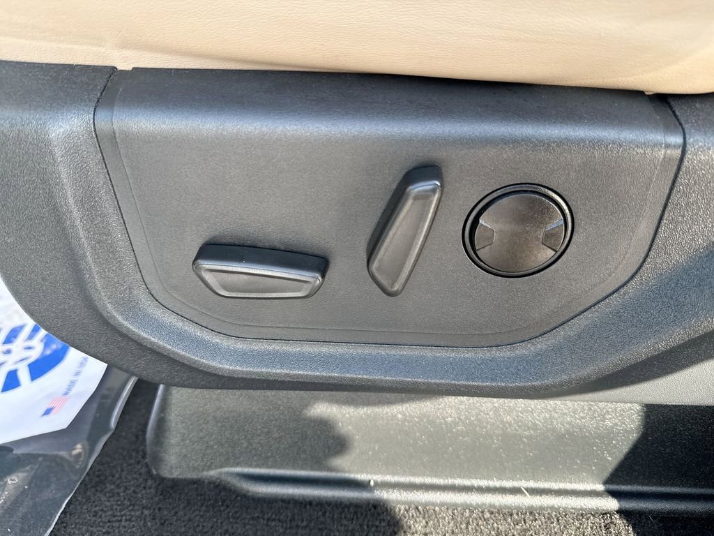 Used 2024 Ford Expedition Max XLT image 14