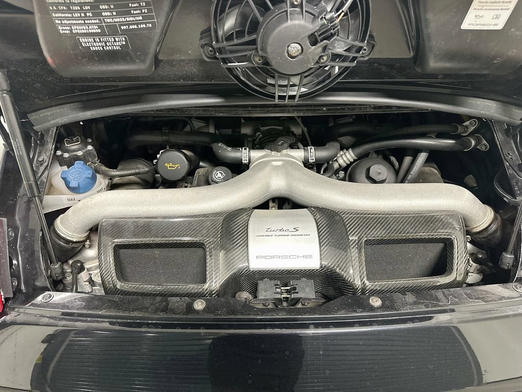 Used 2012 Porsche 911 Turbo S AWD/4WD image 28