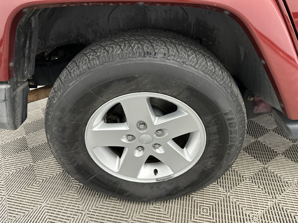 Used 2007 Jeep Wrangler Unlimited Sahara RWD image 13