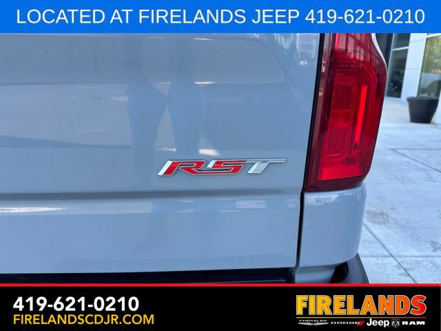 Used 2024 Chevrolet Silverado 1500 RST w/ Z71 Off-Road Package AWD/4WD image 5