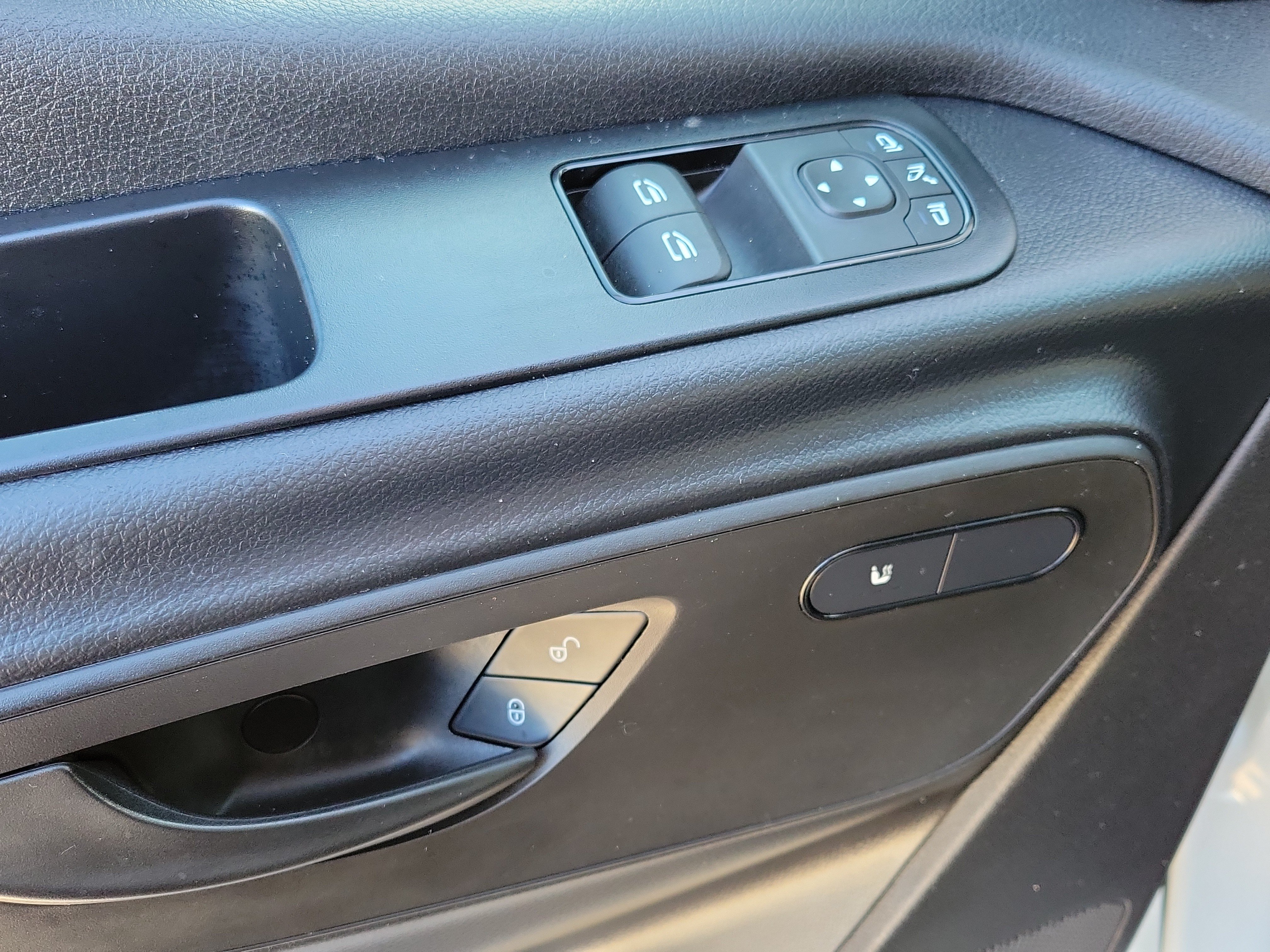 Used 2025 Mercedes-Benz Sprinter 2500 image 24