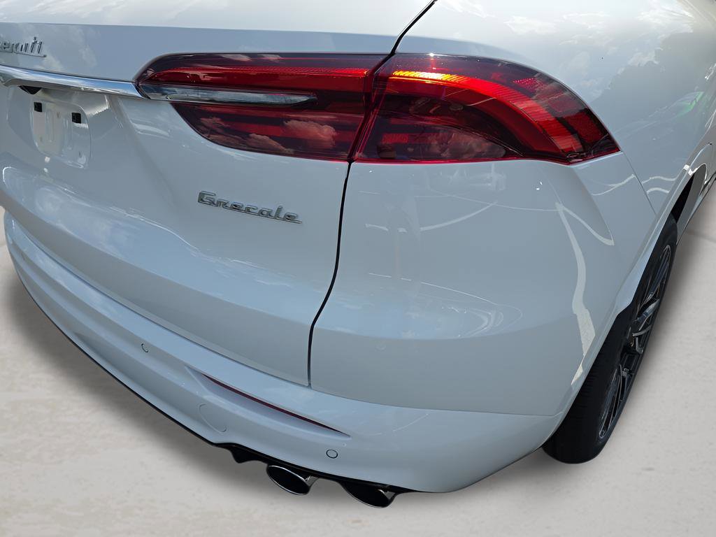 New 2025 Maserati Grecale GT image 11