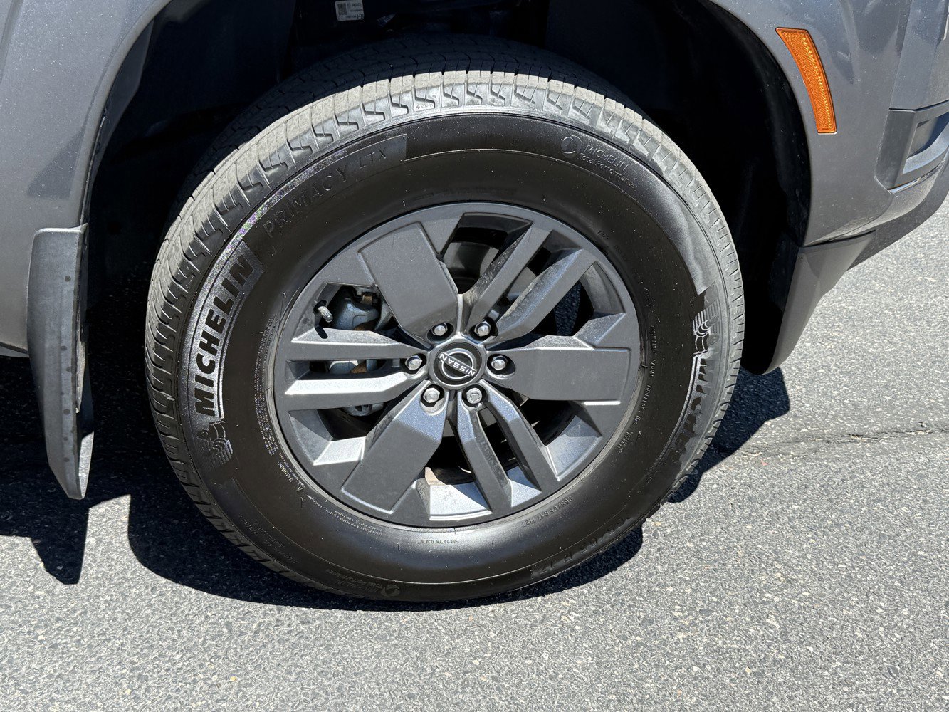 Used 2025 Nissan Frontier SV AWD/4WD image 28
