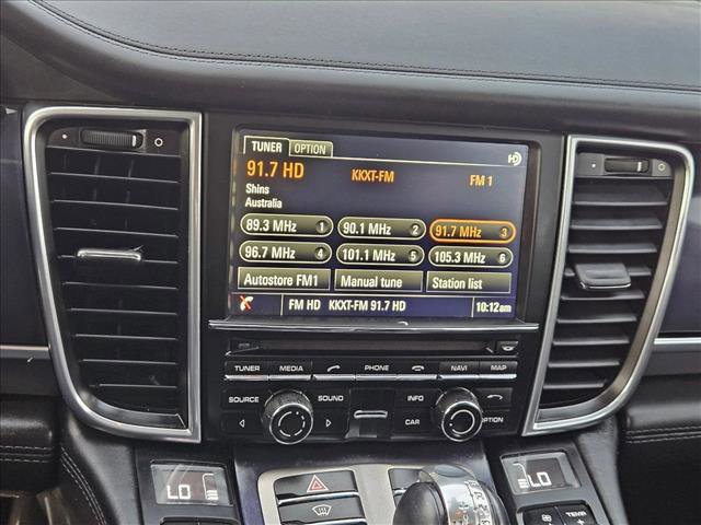 Used 2016 Porsche Panamera 4 Edition image 11