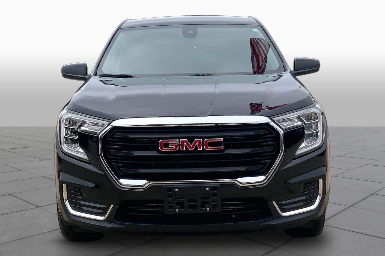 Certified 2024 GMC Terrain SLE AWD/4WD image 4