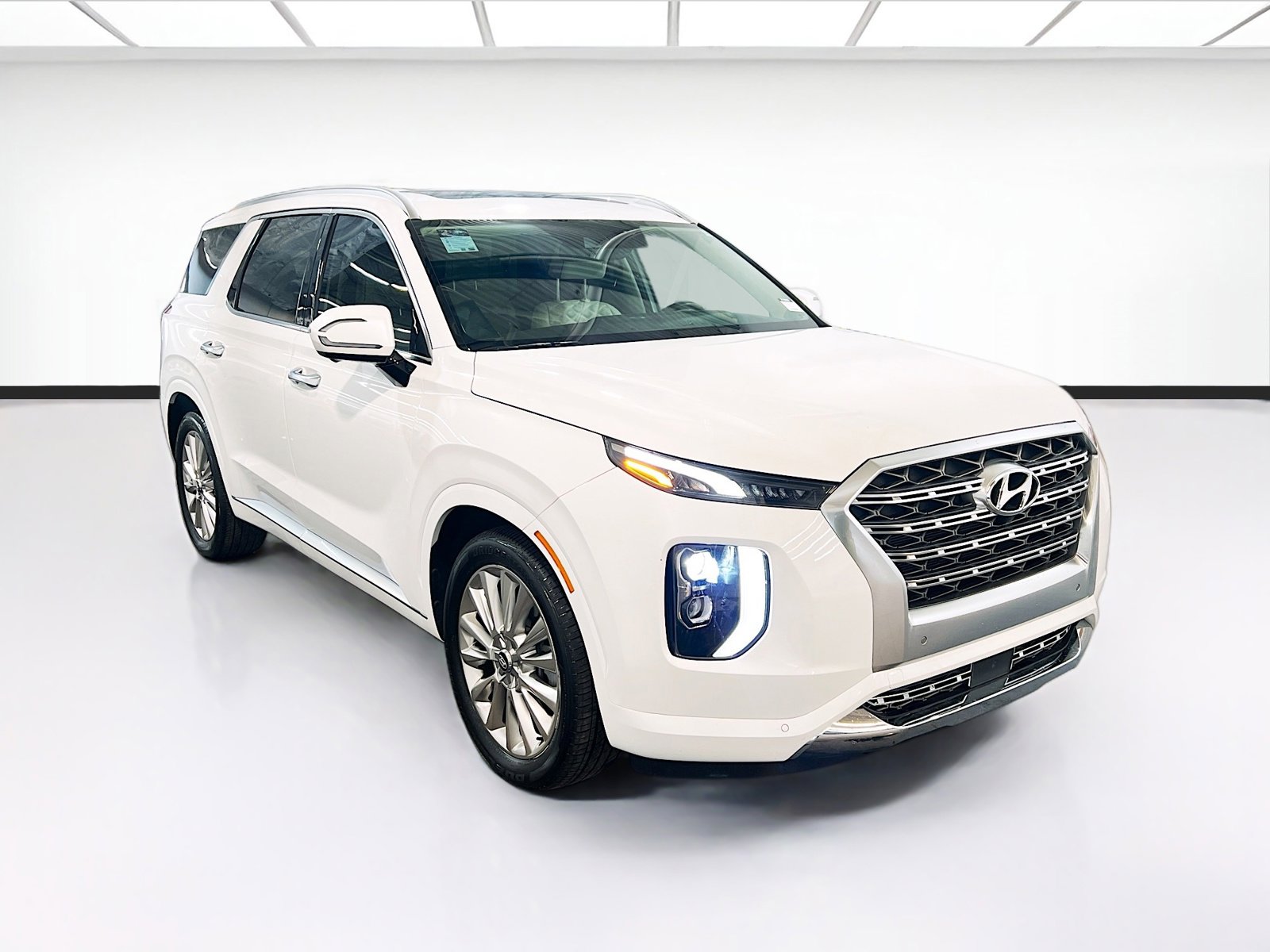 Used 2020 Hyundai Palisade Limited image 3