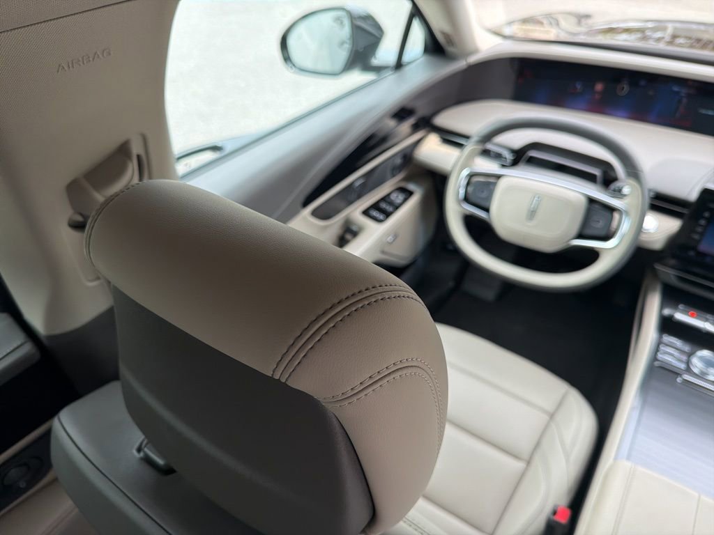 Used 2024 Lincoln Nautilus Premier w/ Equipment Group 102A AWD/4WD image 17