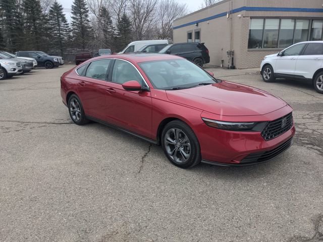 Used 2023 Honda Accord EX image 7