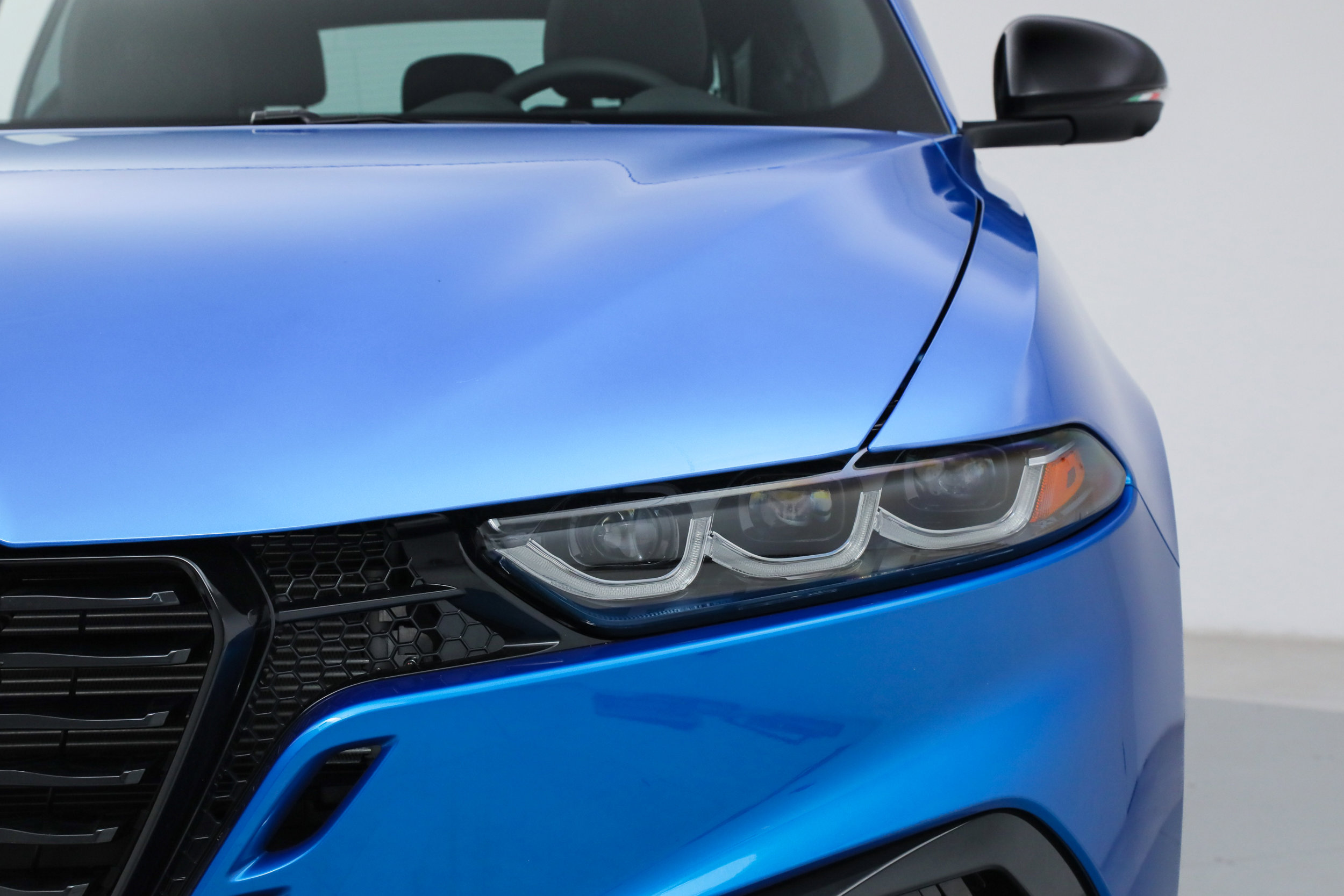 New 2026 Alfa Romeo Tonale Sprint w/ Black Premium Package image 9