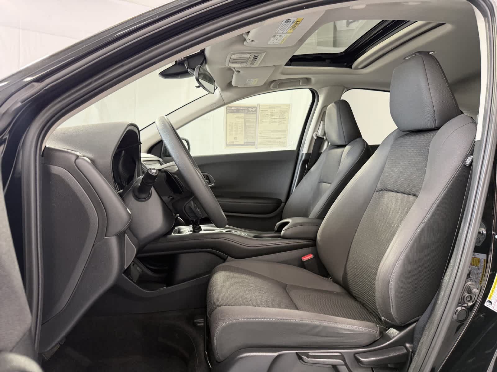 Used 2022 Honda HR-V EX image 10