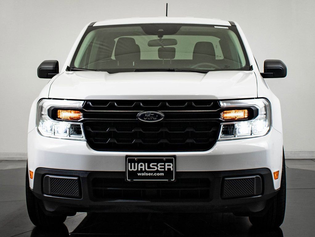 Used 2024 Ford Maverick XL image 2