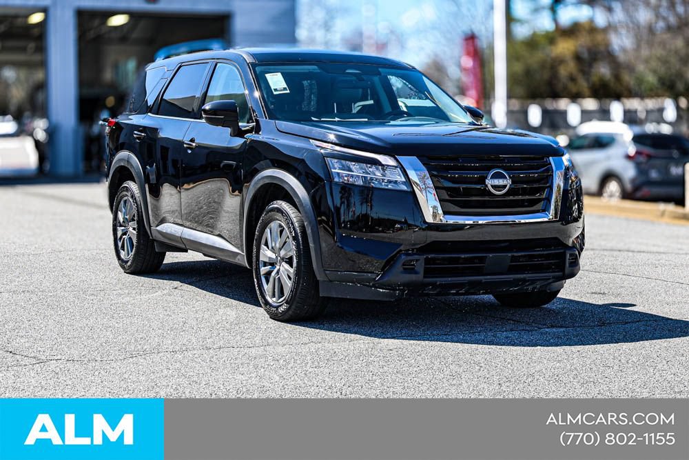 Used 2024 Nissan Pathfinder SV FWD image 6