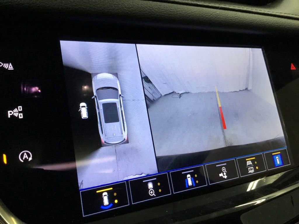 Used 2023 Cadillac XT6 Sport w/ Technology Package AWD/4WD image 11