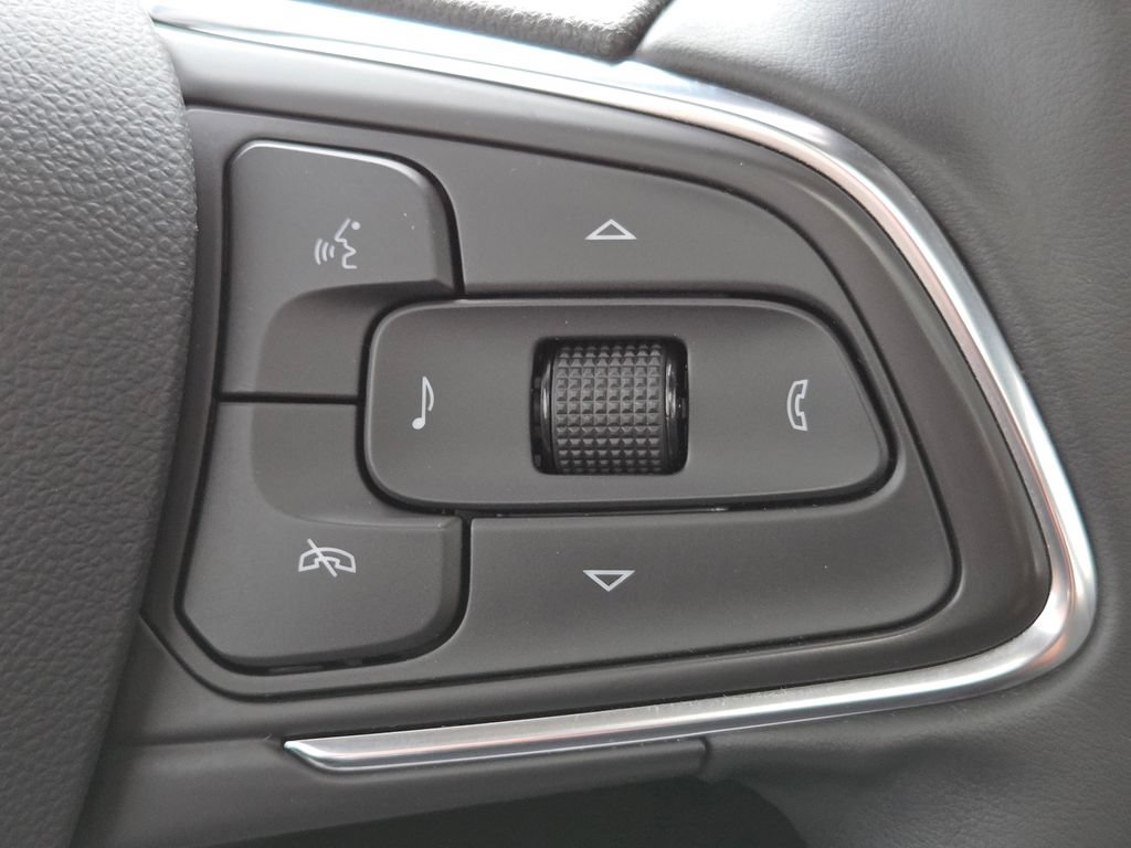Used 2025 Buick Encore GX Sport Touring w/ Experience Buick Package AWD/4WD image 9
