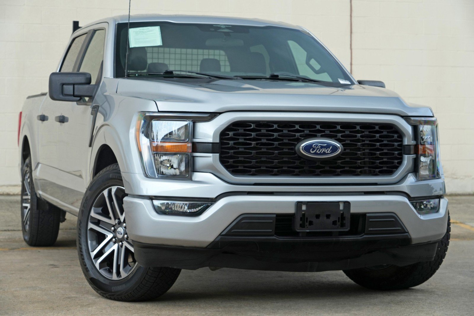 Used 2023 Ford F150 Lariat RWD image 2