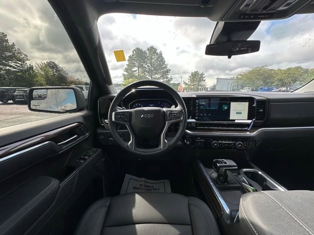 Used 2025 Chevrolet Silverado 1500 LT Trail Boss w/ Convenience Package II image 19