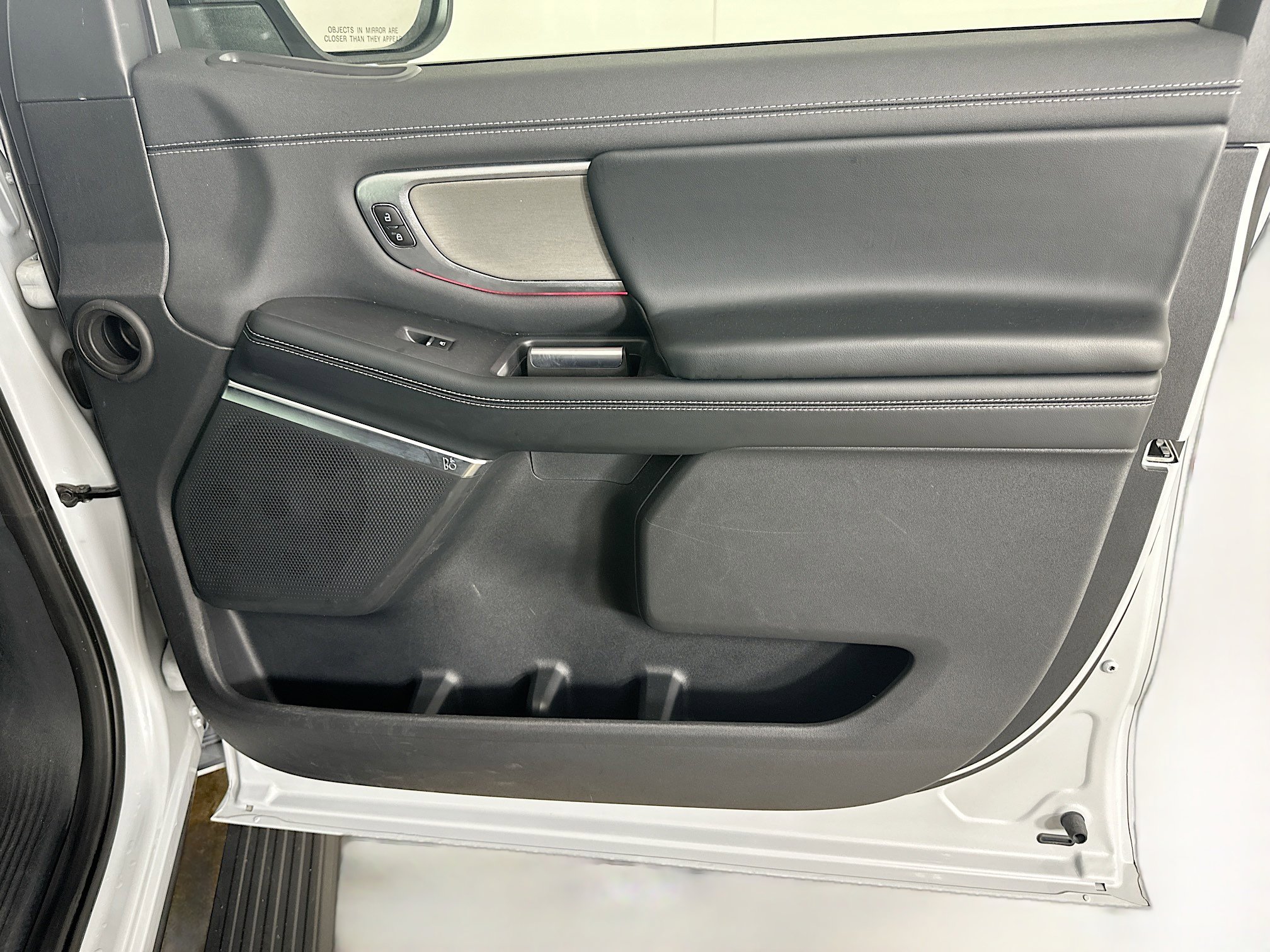 Used 2025 Ford Expedition Platinum AWD/4WD image 35