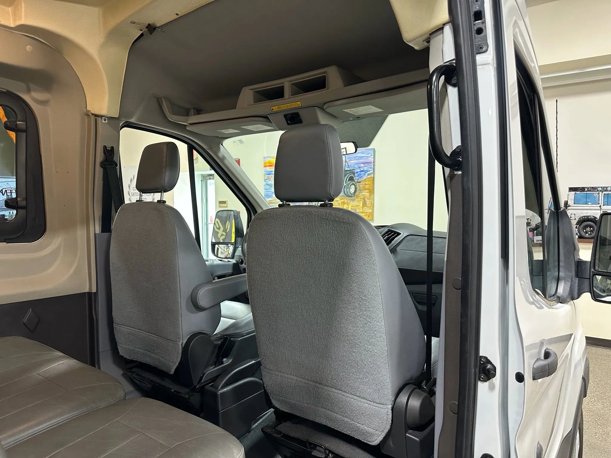 Used 2015 Ford Transit 250 148 Medium Roof RWD image 27