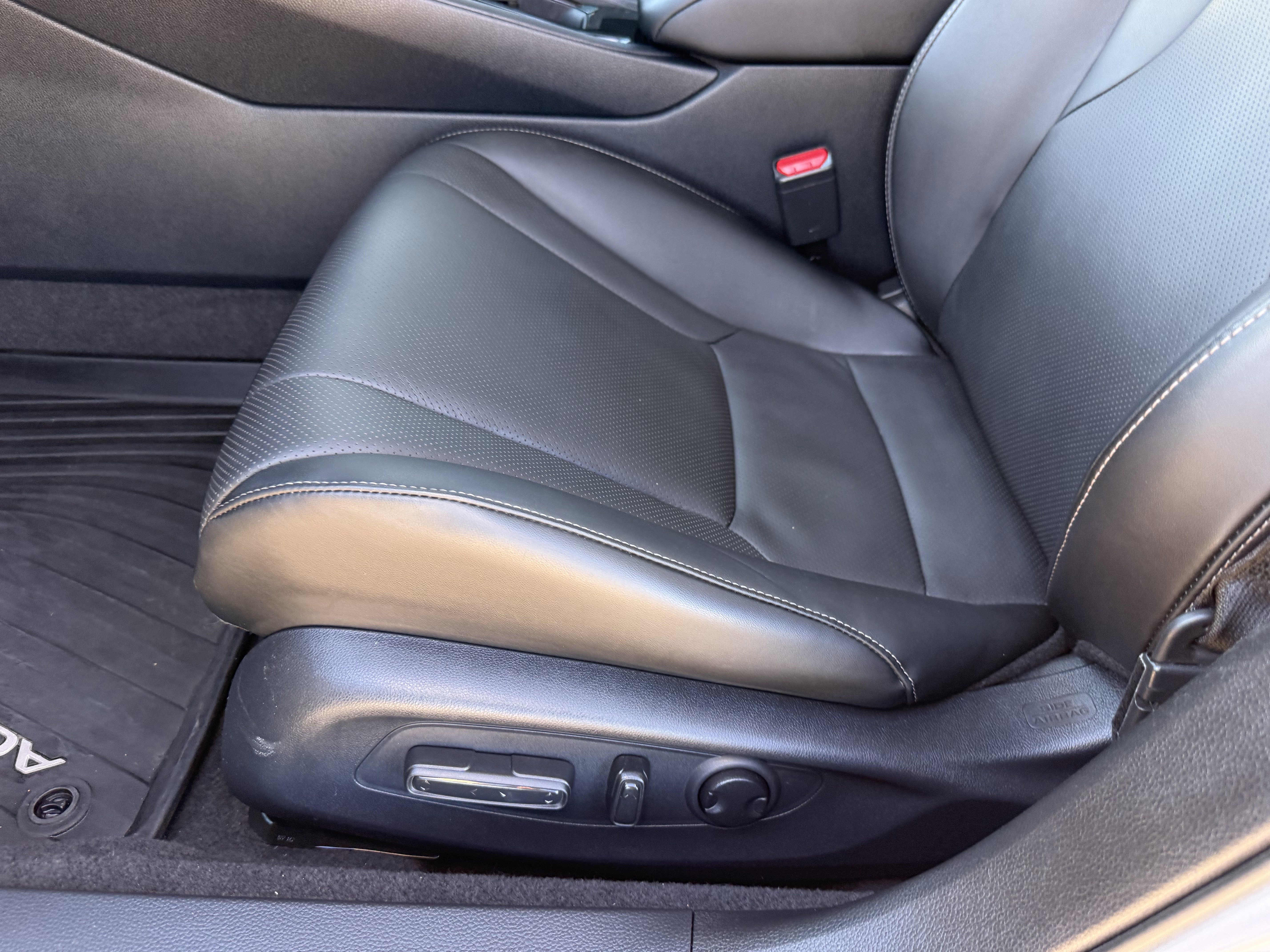 Used 2023 Honda Accord EX-L image 31