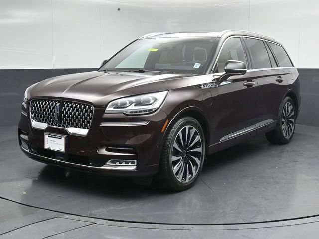 Certified 2023 Lincoln Aviator Black Label Grand Touring w/ Class IV Trailer Tow Package AWD/4WD image 3