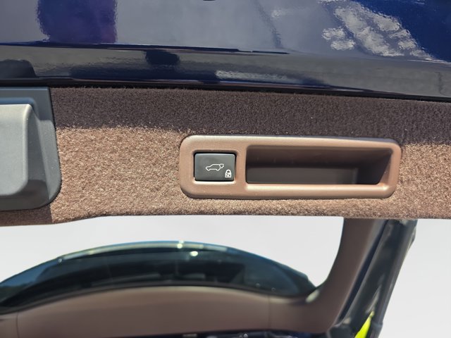 Used 2016 Lexus RX 450h AWD image 13