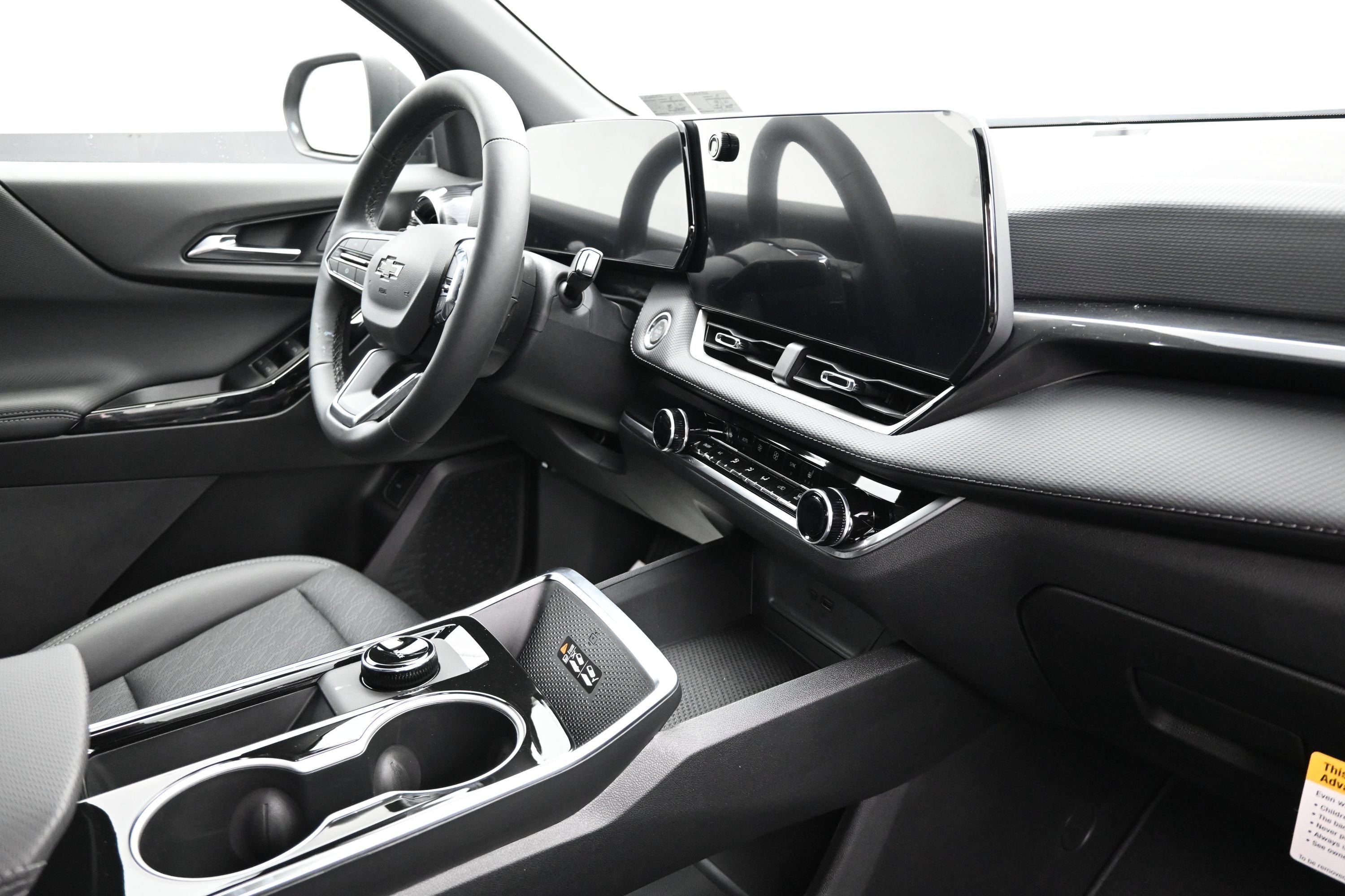 New 2027 Chevrolet Equinox LT w/ Convenience Package II FWD image 34