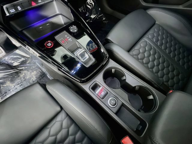 Used 2024 Audi RS 3 w/ Carbon Package AWD/4WD image 25