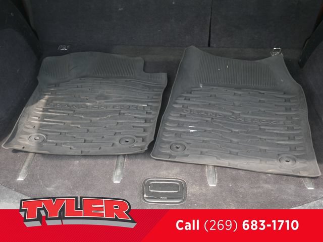 Used 2016 Jeep Grand Cherokee SRT AWD/4WD image 17