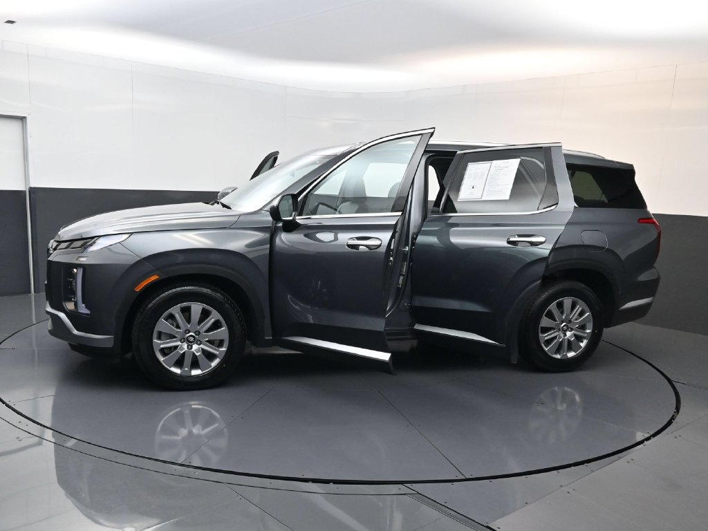 Certified 2025 Hyundai Palisade SEL FWD image 32