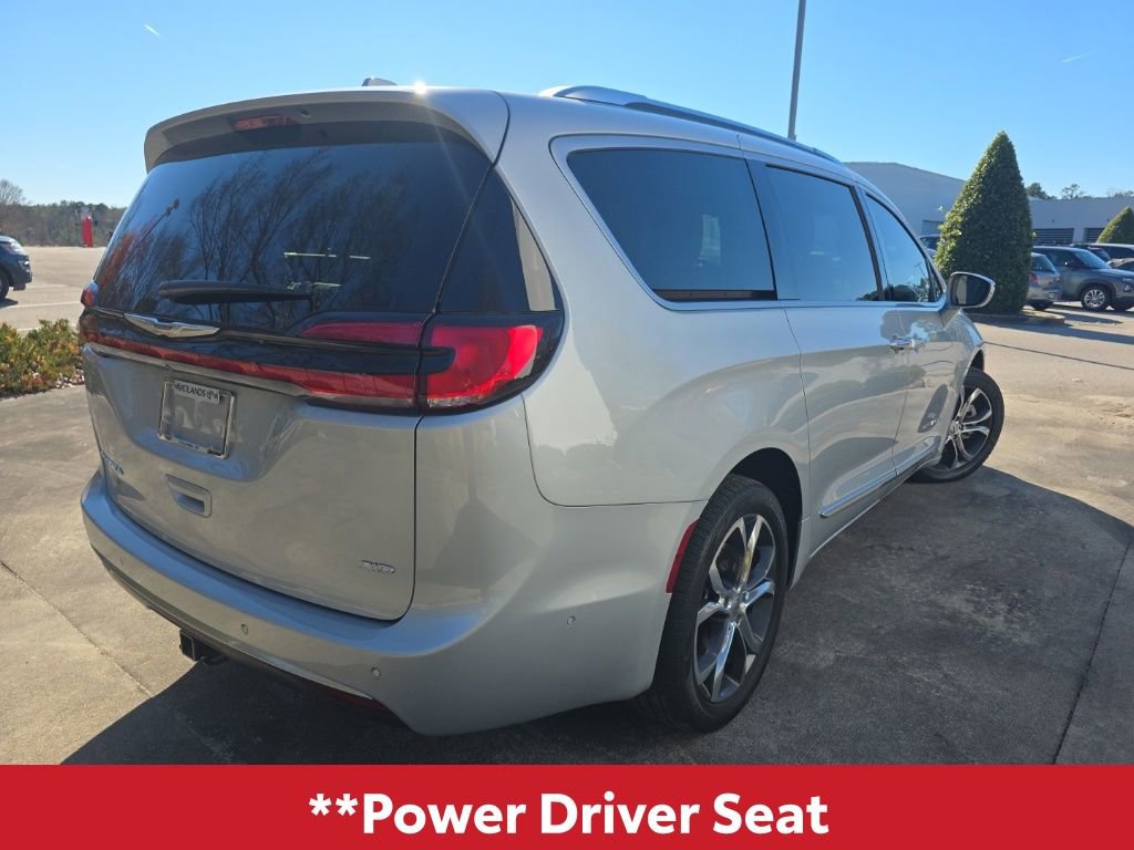 Used 2022 Chrysler Pacifica Pinnacle image 8