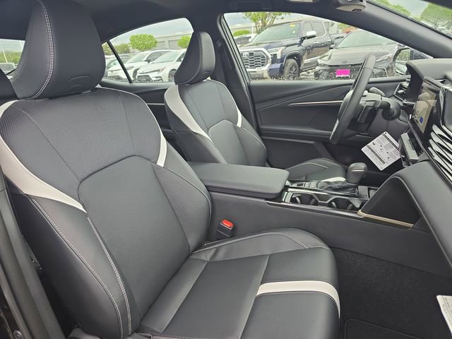 Used 2026 Toyota Camry SE w/ Convenience Package image 10