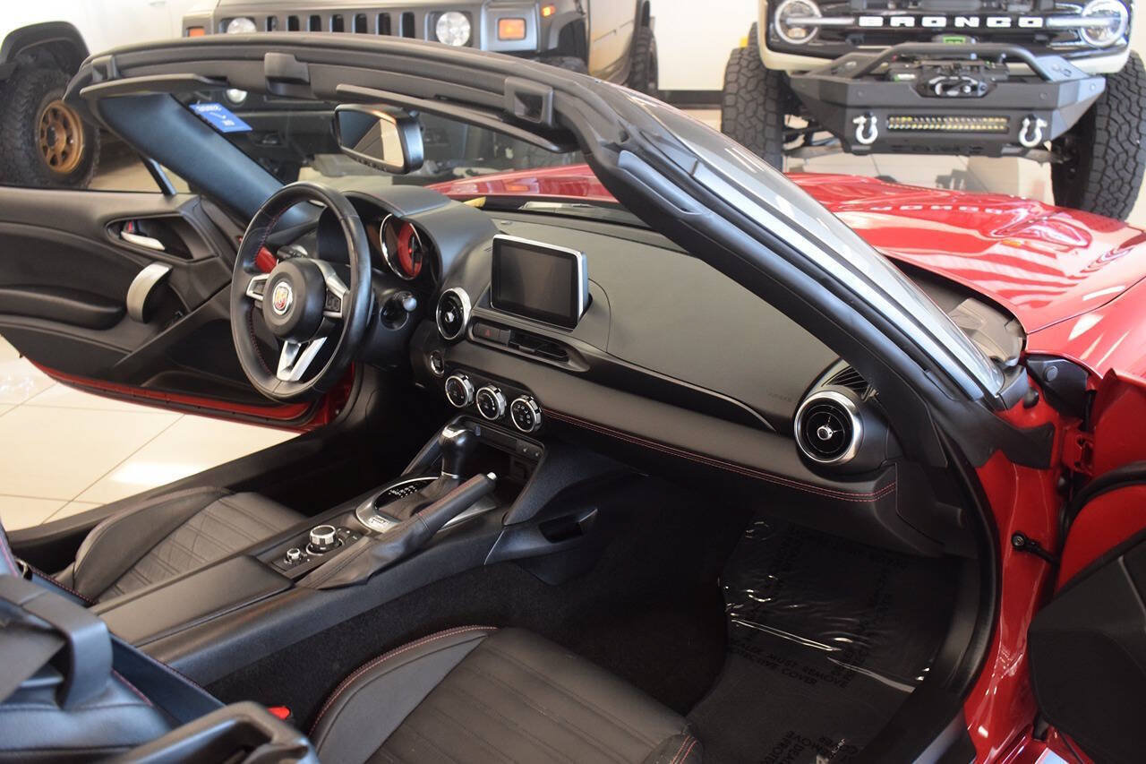 Used 2020 FIAT 124 Spider Abarth w/ Convenience Group RWD image 48