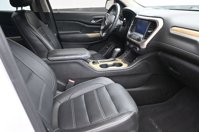 Used 2019 GMC Acadia Denali w/ Technology Package FWD image 20