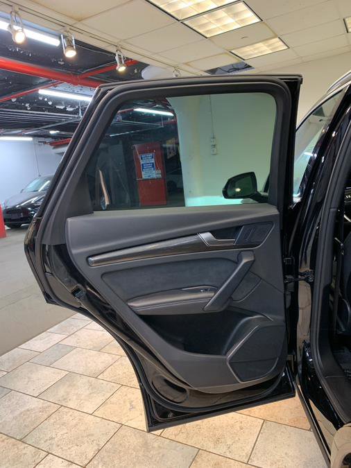 Used 2022 Audi SQ5 Premium Plus w/ Premium Plus Package image 38