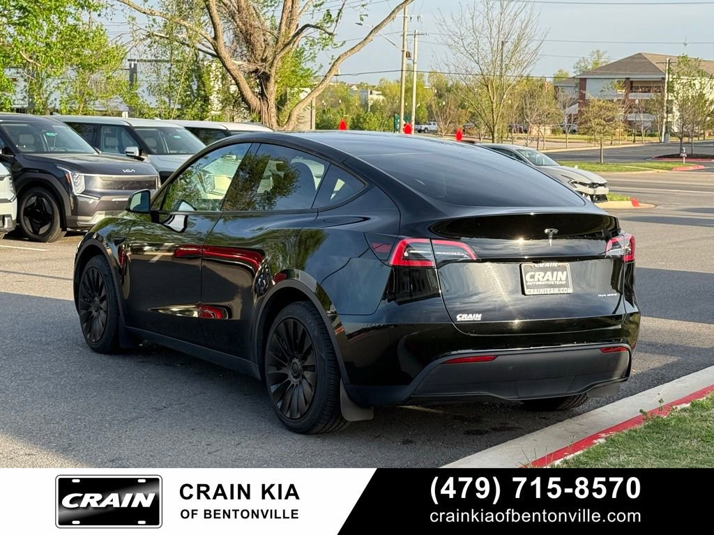 Used 2023 Tesla Model Y Long Range AWD/4WD image 5