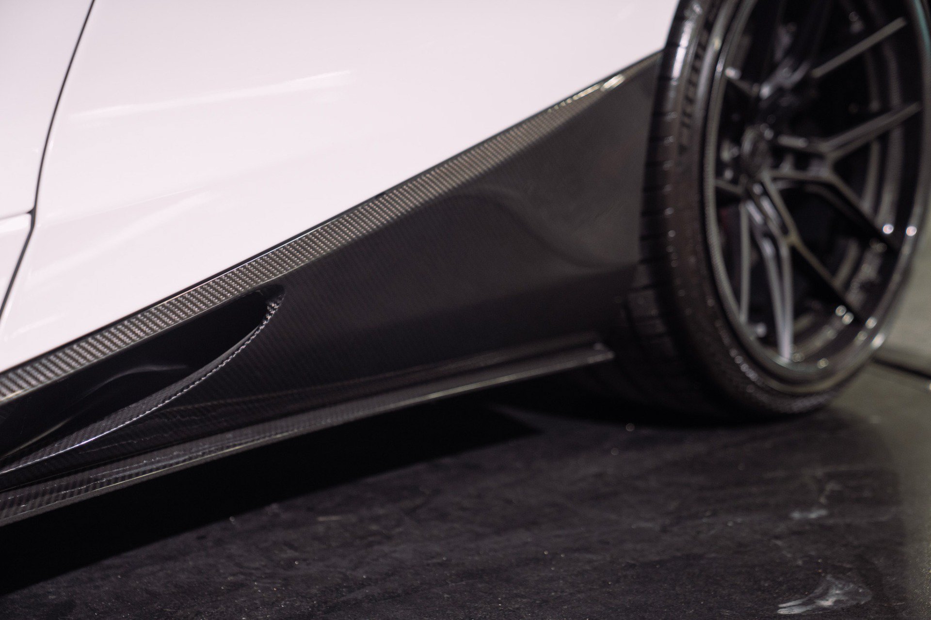 Used 2024 McLaren 750S Spider RWD image 30