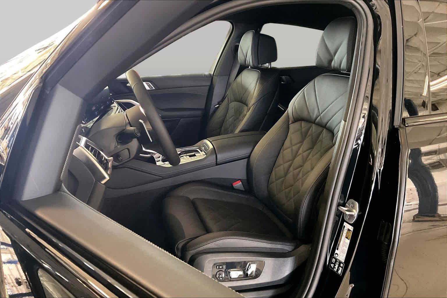 New 2027 BMW X6 xDrive40i w/ Climate Comfort Package AWD/4WD image 9