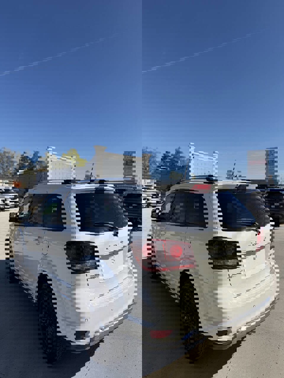 Used 2020 Dodge Journey Crossroad FWD image 5