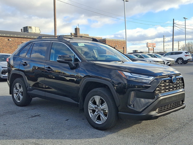 Used 2024 Toyota RAV4 XLE image 3